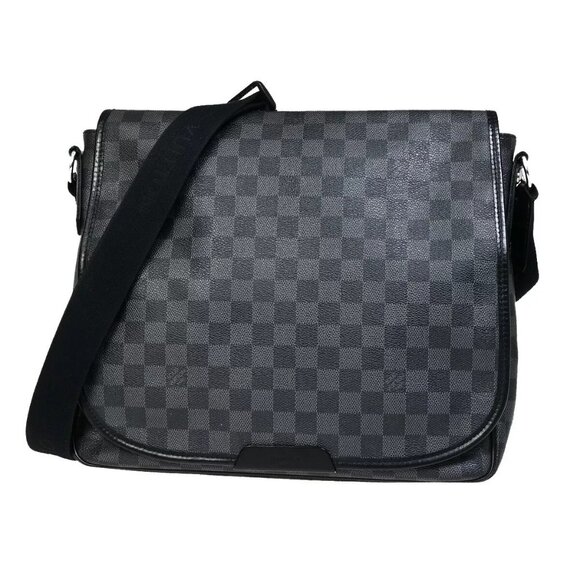 LOUIS VUITTON Daniel MM Shoulder Bag Damier Graphite Leather - Picture 1 of 16